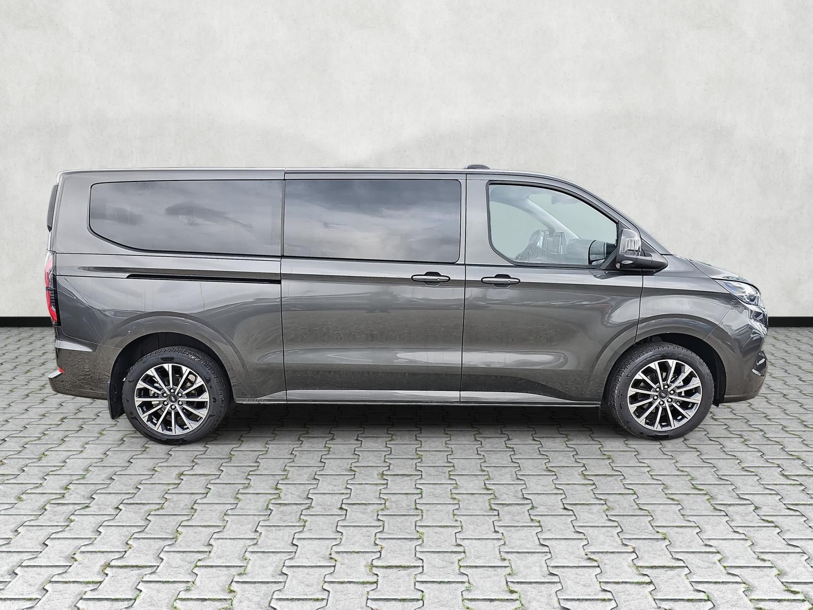 Ford Tourneo Custom - Bild 9 von 17