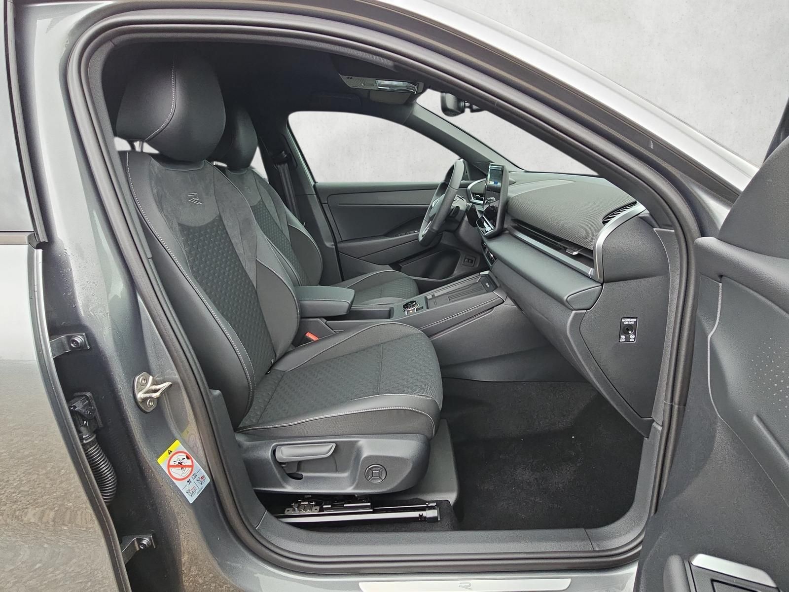 Volkswagen T-Roc - Bild 14 von 15