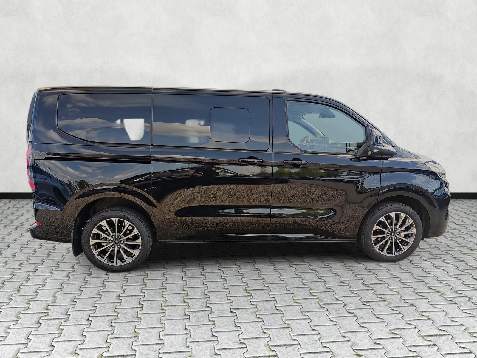Ford Tourneo Custom - Bild 9 von 17