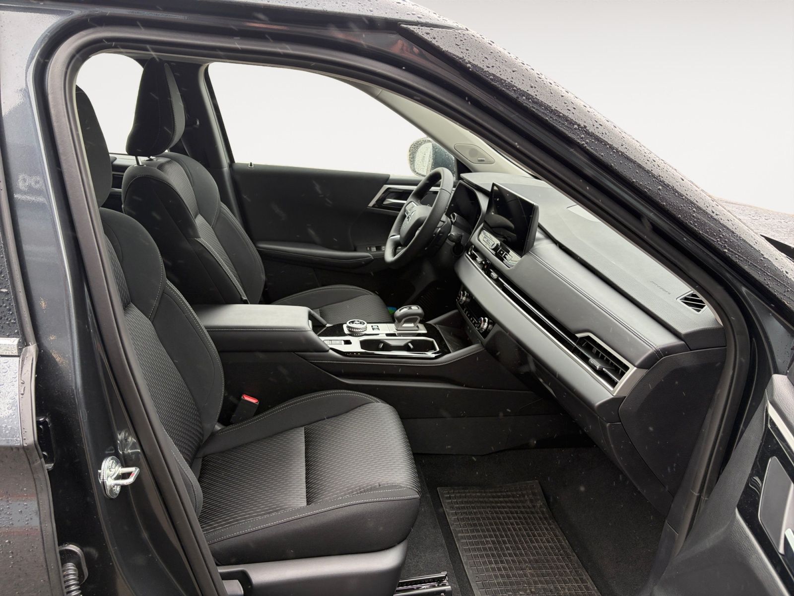 Mitsubishi Outlander - Bild 9 von 17