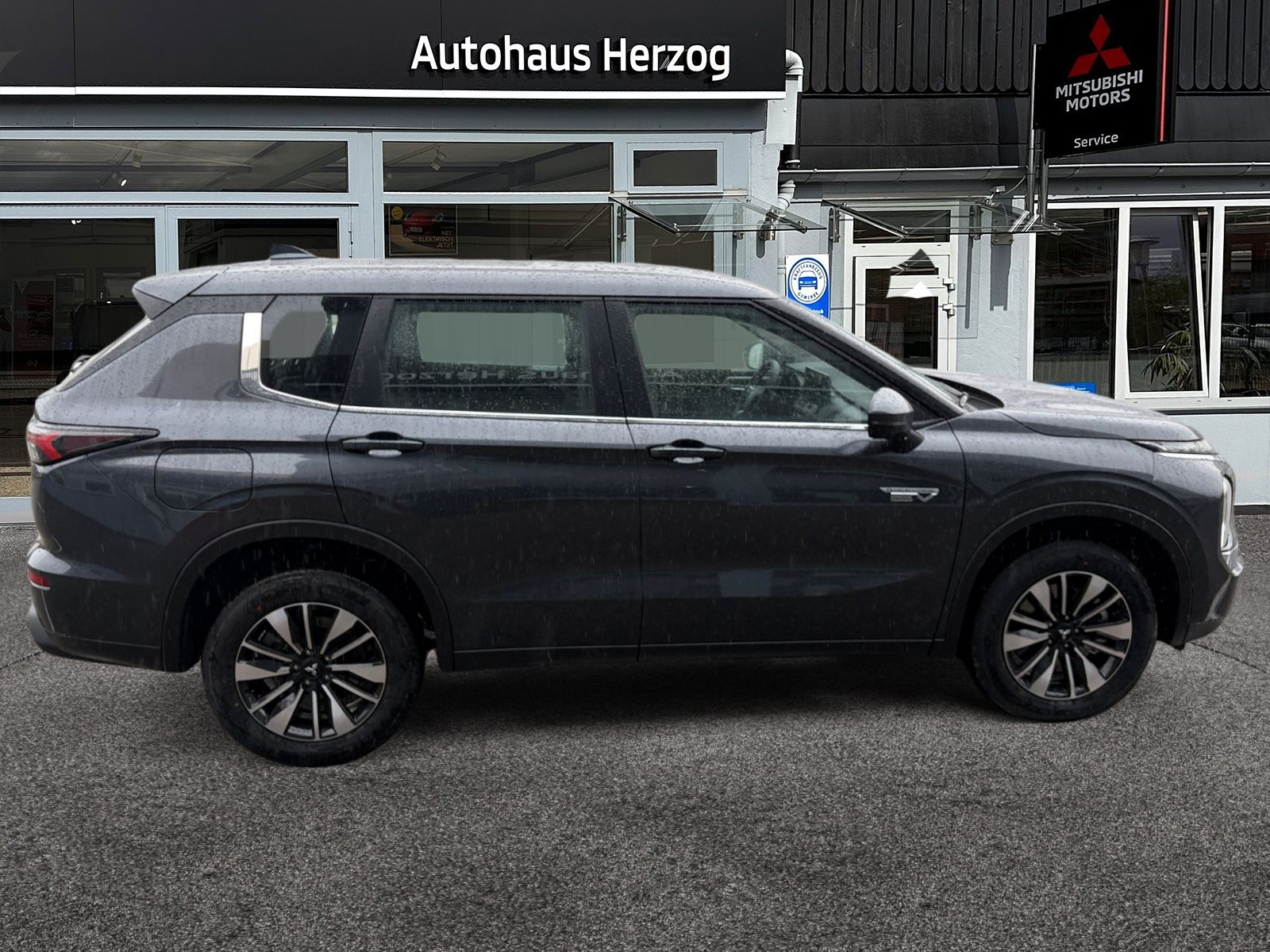 Mitsubishi Outlander - Bild 8 von 17