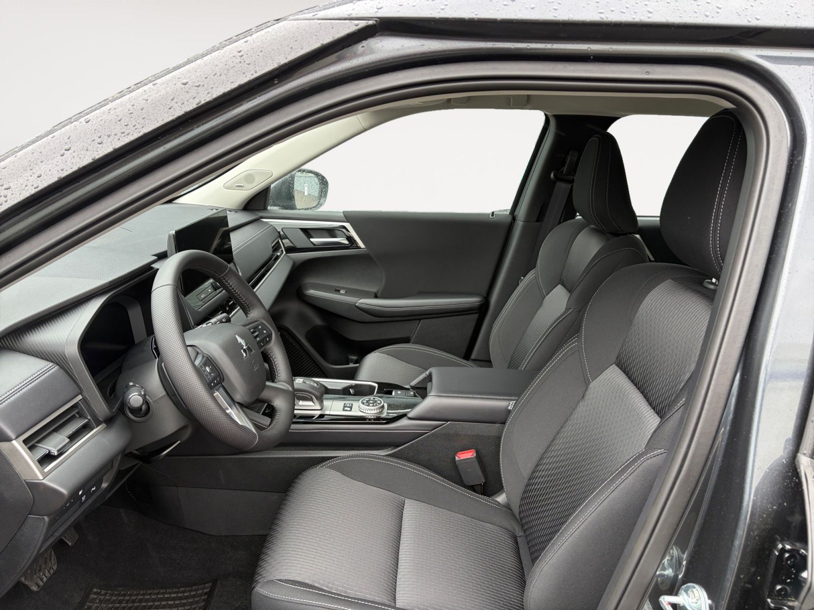 Mitsubishi Outlander - Bild 12 von 17