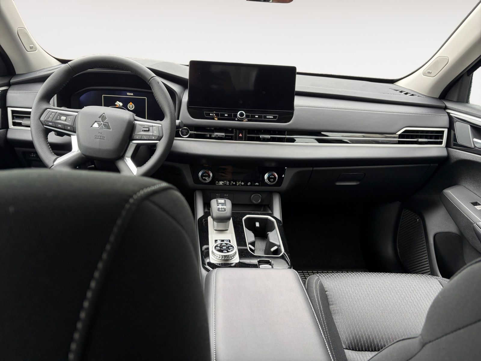 Mitsubishi Outlander - Bild 13 von 17