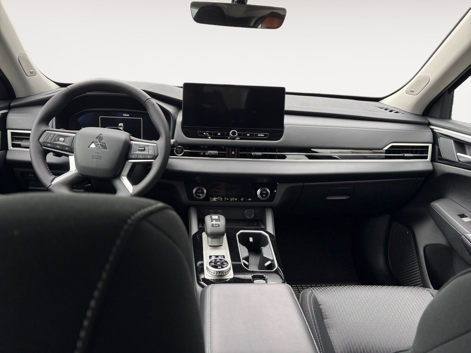 Mitsubishi Outlander - Bild 14 von 17