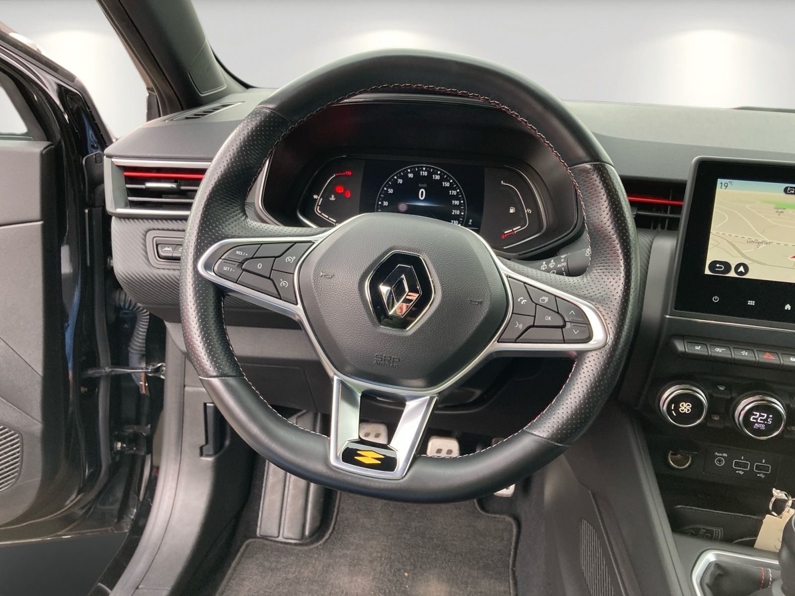 Renault Clio - Bild 13 von 15