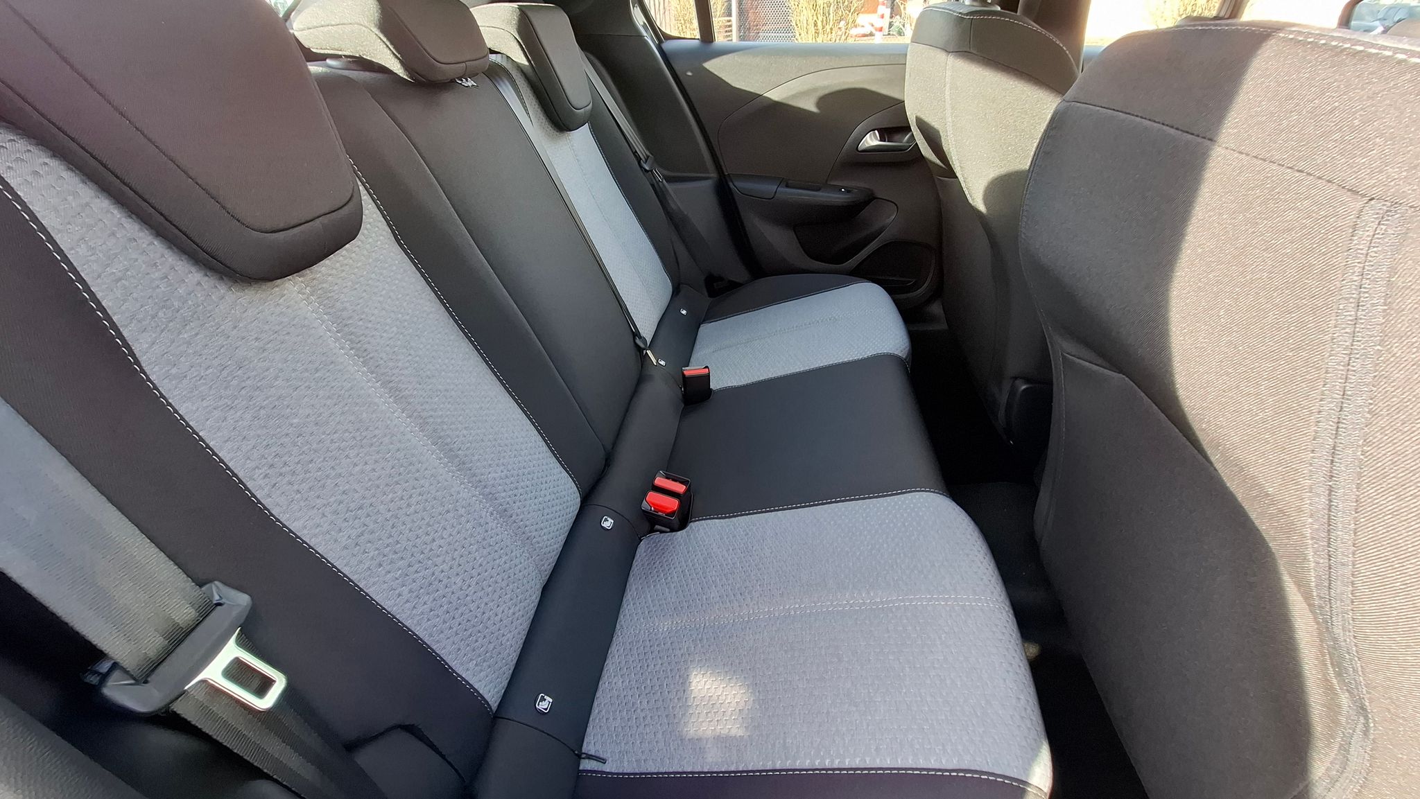 Opel Corsa - Bild 10 von 14