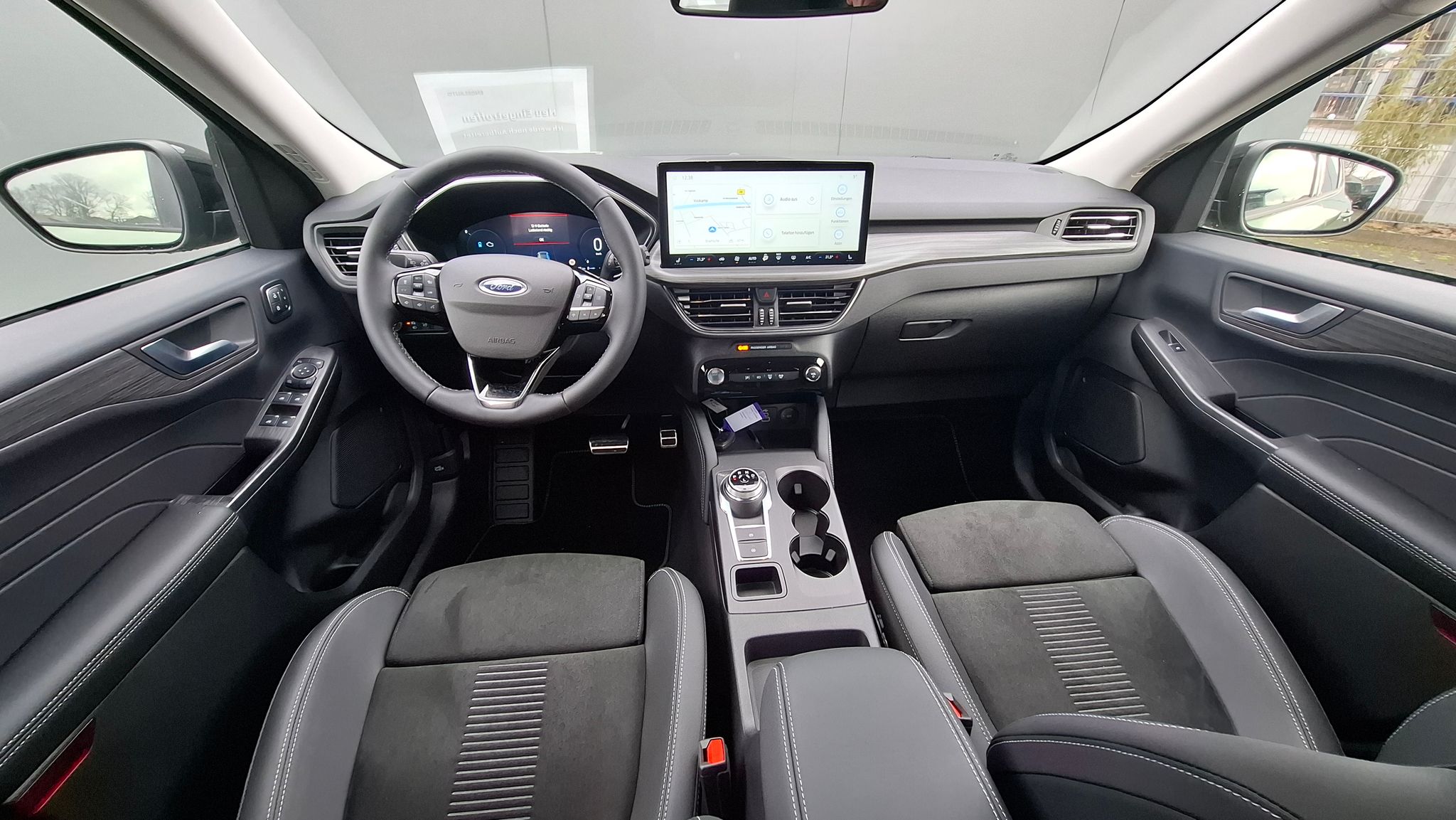 Ford Kuga - Bild 9 von 15