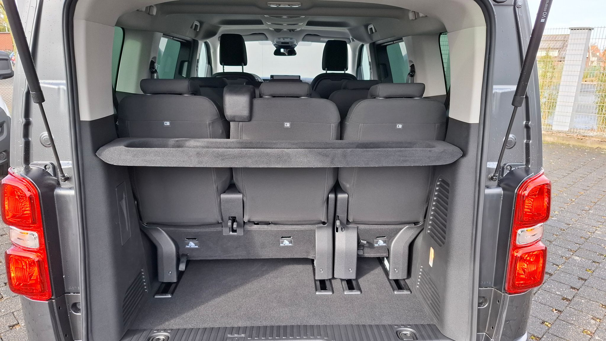 Peugeot Traveller /Expert Kombi - Bild 9 von 10