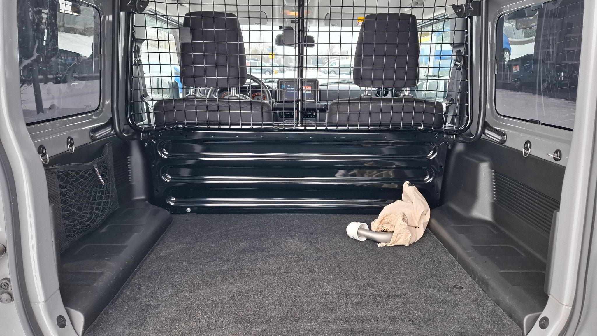 Suzuki Jimny - Bild 10 von 15