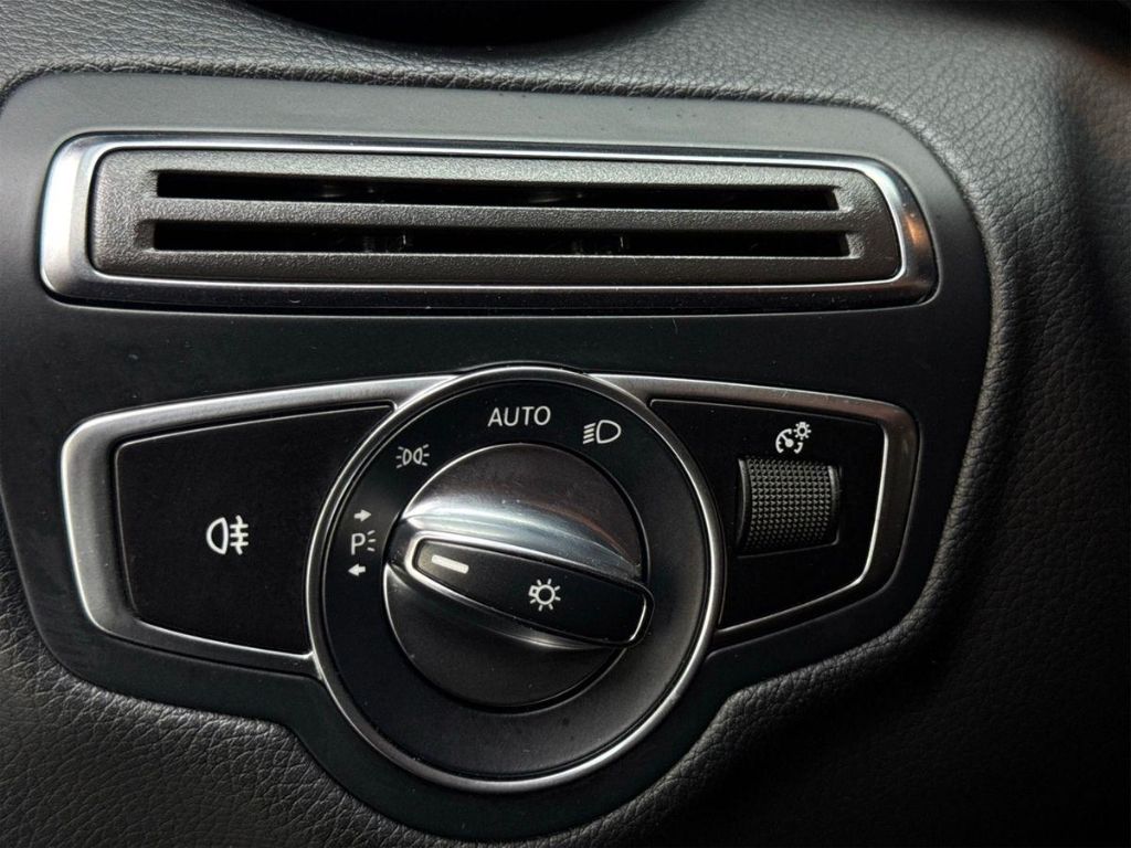Mercedes-Benz C 220 d Coupe - Bild 14 von 15