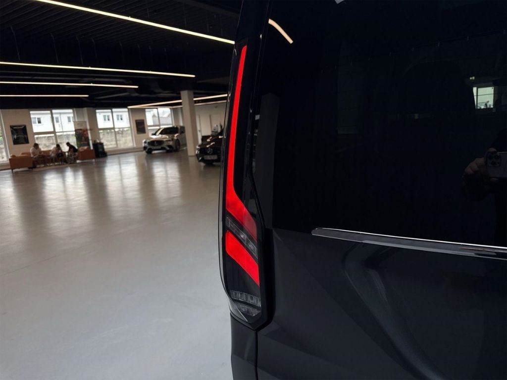 Ford Tourneo Connect - Bild 15 von 15