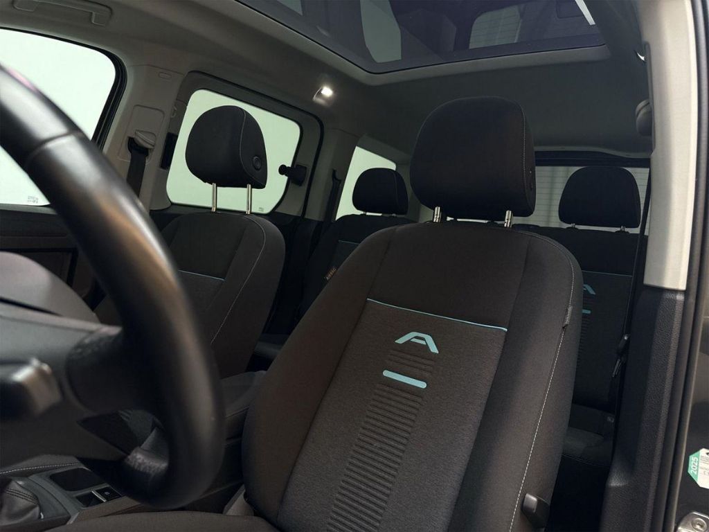Ford Tourneo Connect - Bild 6 von 15