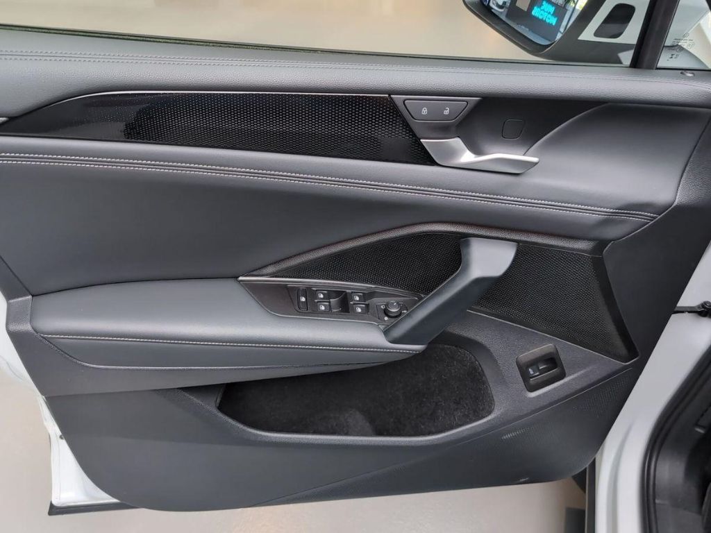 Volkswagen Tiguan - Bild 13 von 15