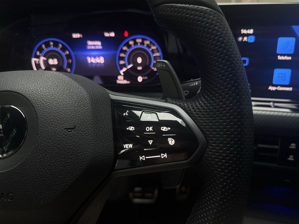 Volkswagen Golf R Variant - Bild 12 von 15