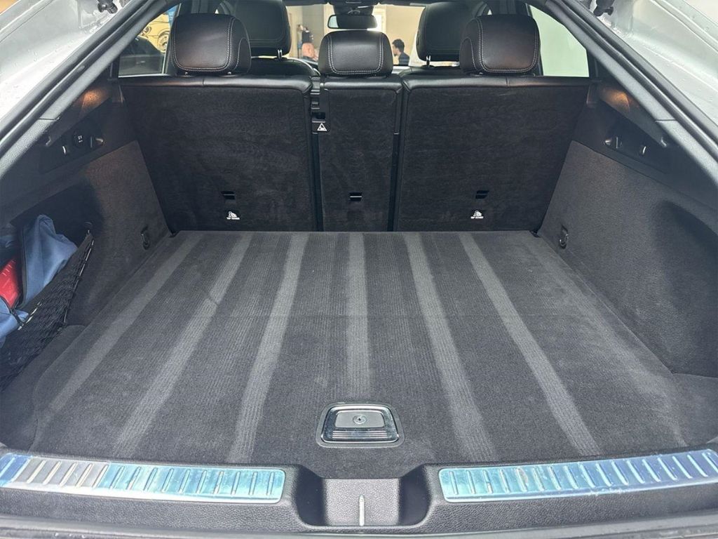 Mercedes-Benz GLC 300 Coupe - Bild 10 von 15