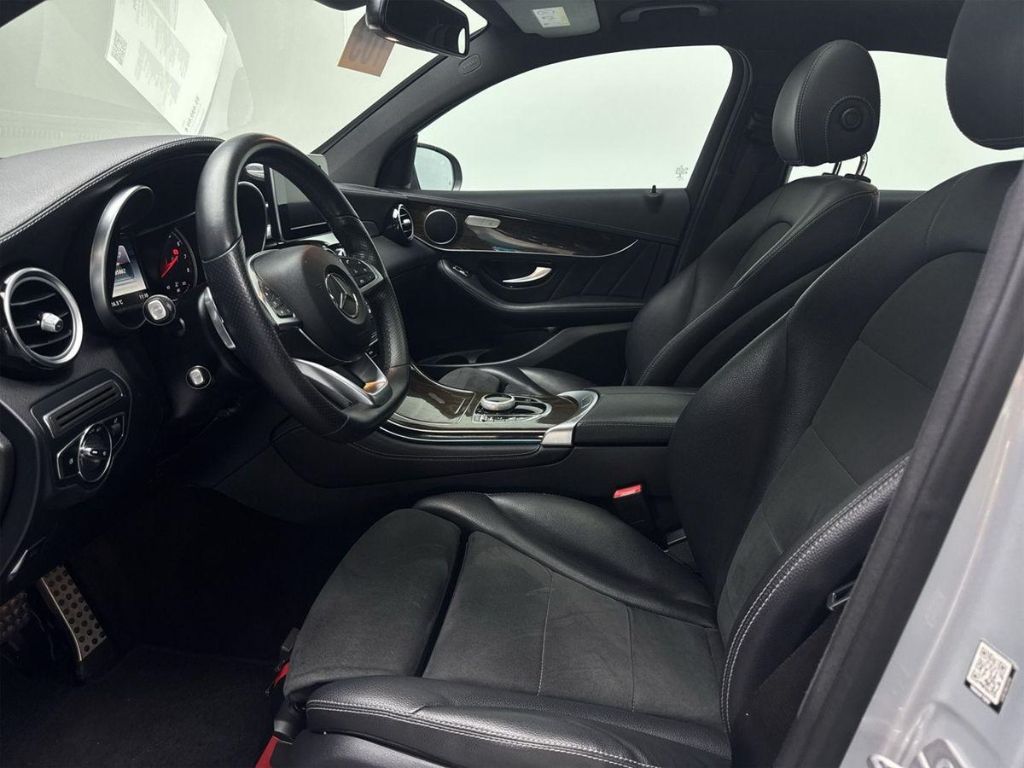 Mercedes-Benz GLC 300 Coupe - Bild 7 von 15