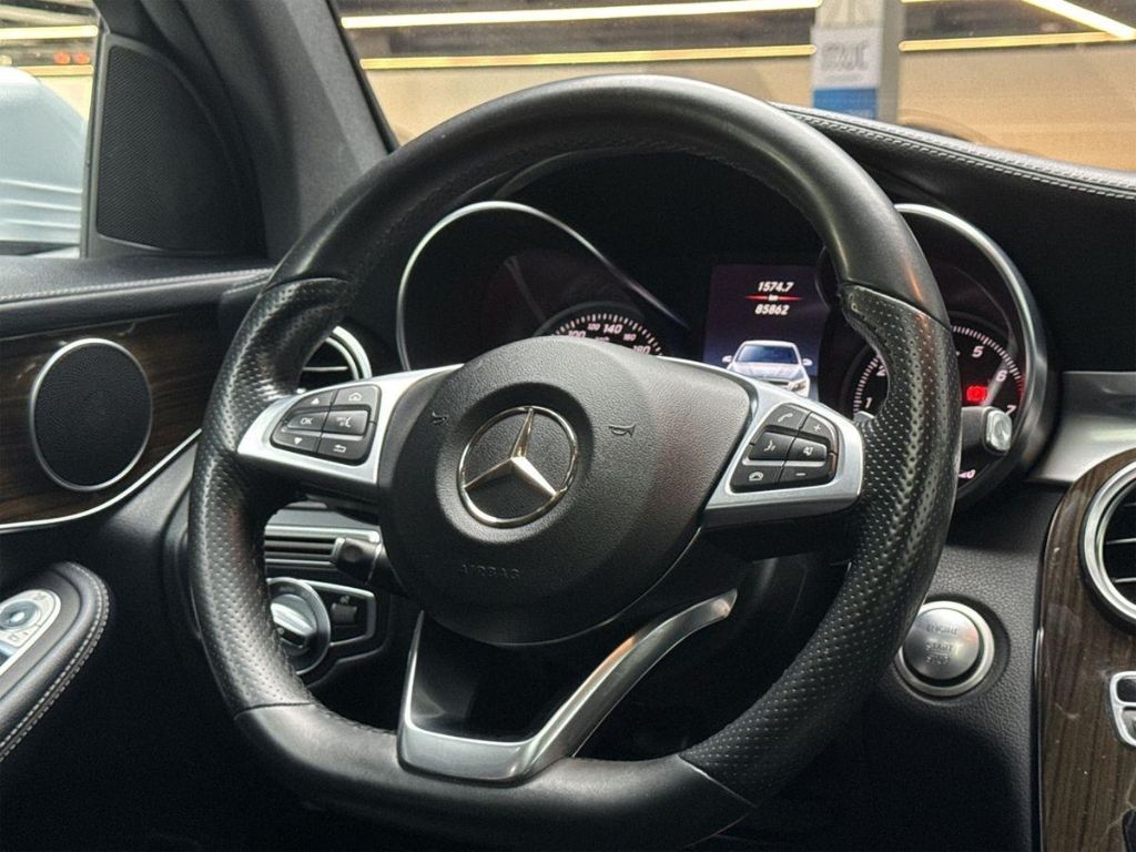 Mercedes-Benz GLC 300 Coupe - Bild 8 von 15