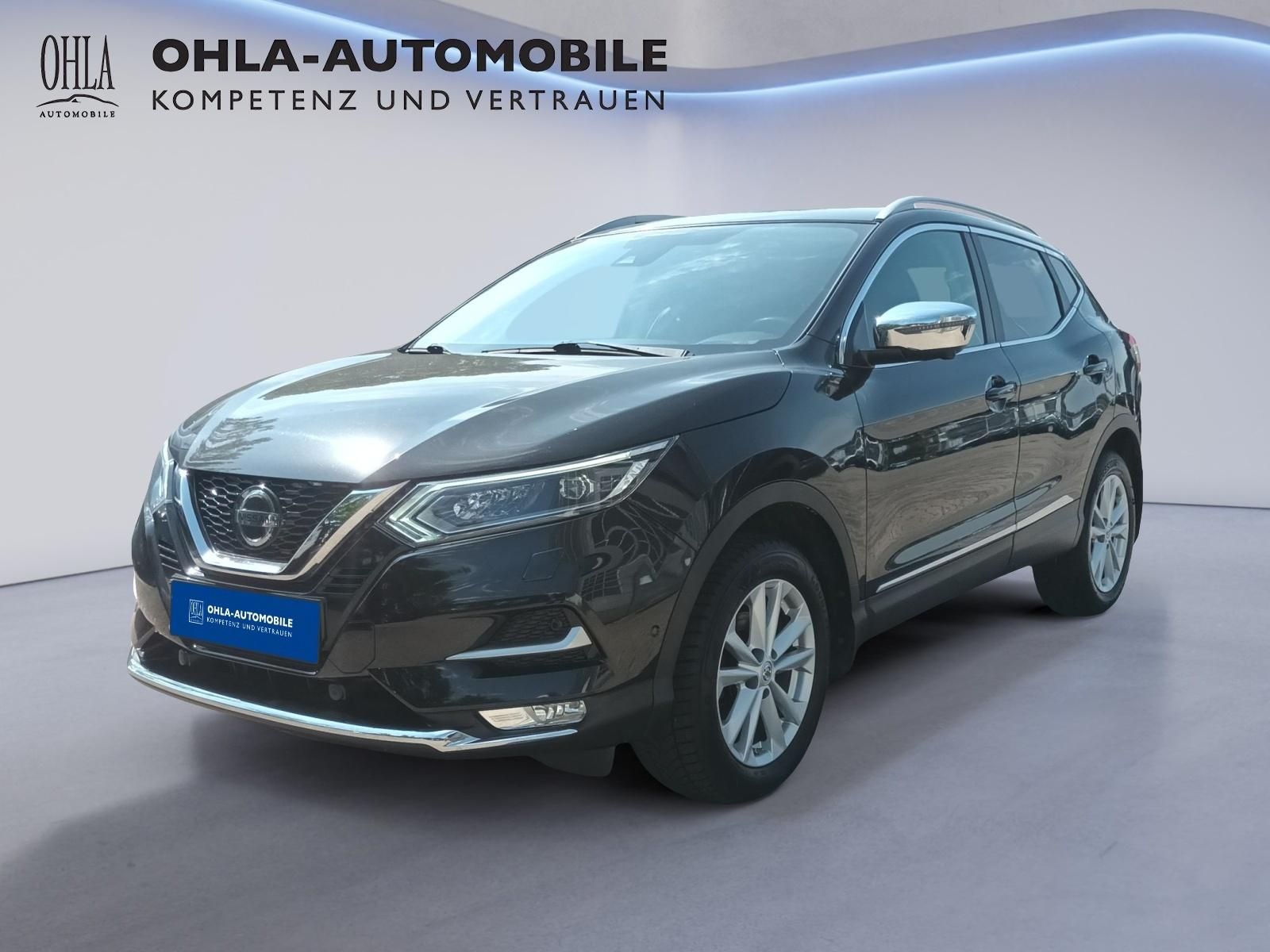 Nissan Qashqai schwarz SUV Seitenansicht bei OHLA-Automobile
