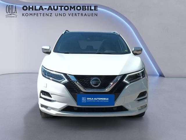 Nissan Qashqai weiß, Frontansicht mit LED-Scheinwerfern