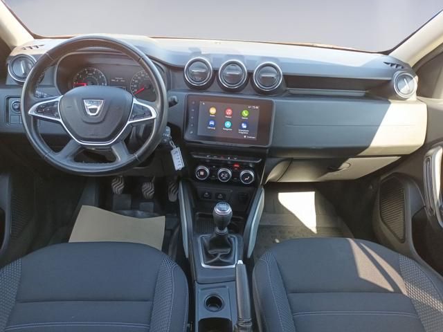 Dacia Duster Cockpit und Innenraum mit Armaturenbrett