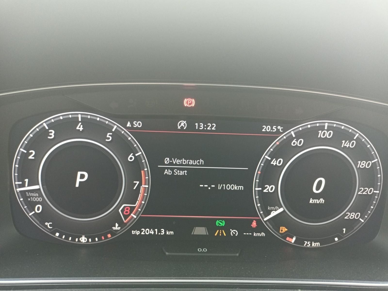 VW GTI Cockpit Anzeige Tacho und Drehzahlmesser im Detail