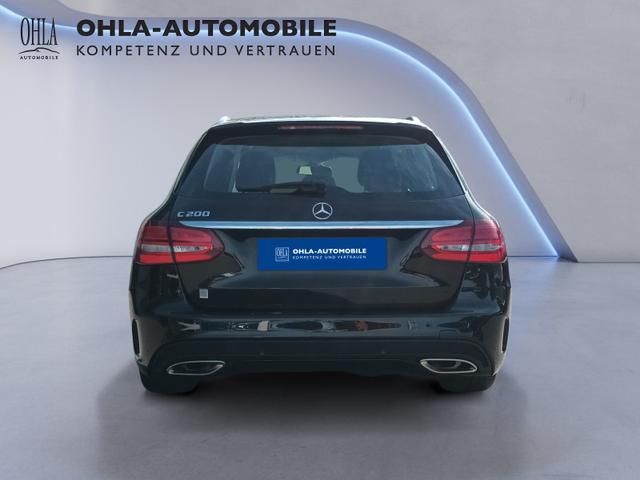 Mercedes-Benz C 200 T-Modell schwarz Heckansicht