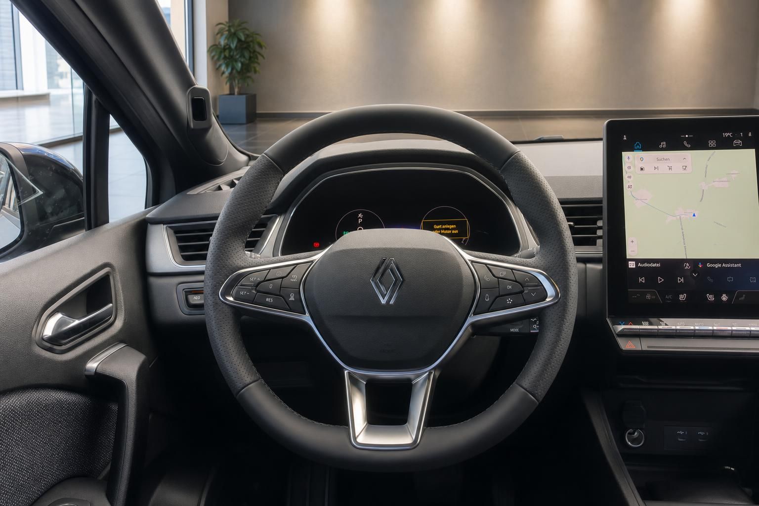 Renault Innenraum Lenkrad mit Digitalcockpit und Touchscreen-Navi – modernes Cockpit