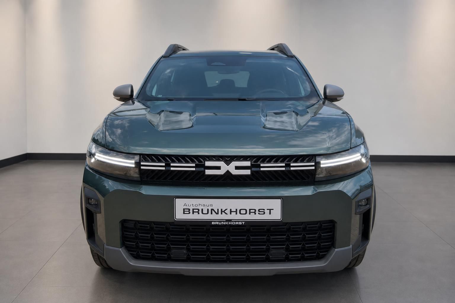 Dacia Bigster Frontansicht mit Kühlergrill, Autohaus Brunkhorst
