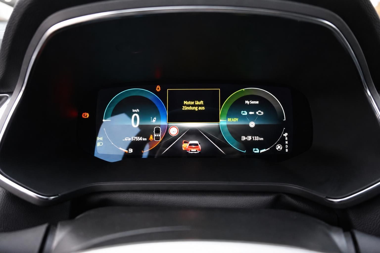 Digitales Kombiinstrument mit Hybrid-Anzeige und Kilometerstand