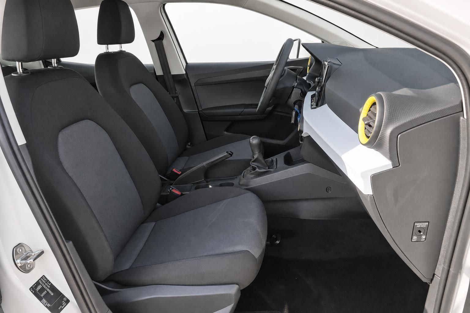 Seat Ibiza Innenraum Sitze und Armaturenbrett Detail