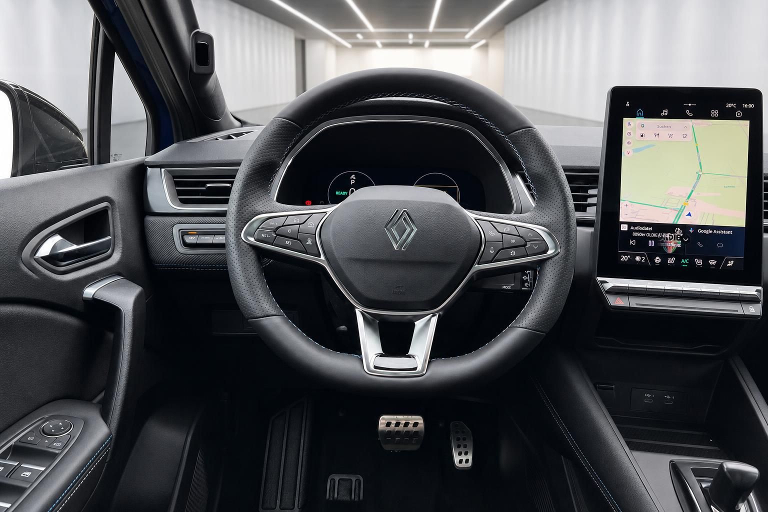 Renault Fahrzeug Cockpit mit Lenkrad, Armaturenbrett und Touchscreen-Display - moderne Innenausstattung