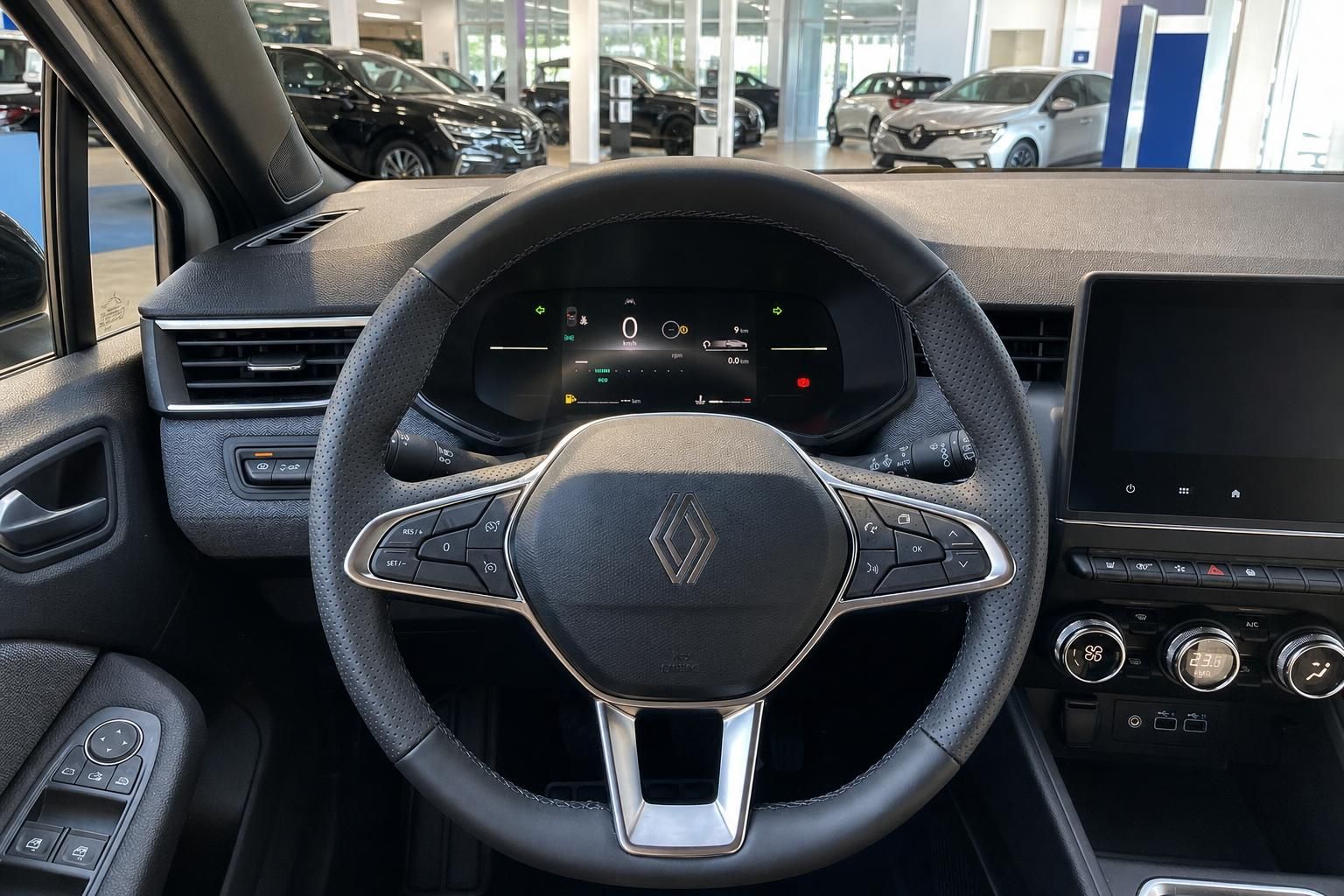 Renault Clio - Bild 13 von 15