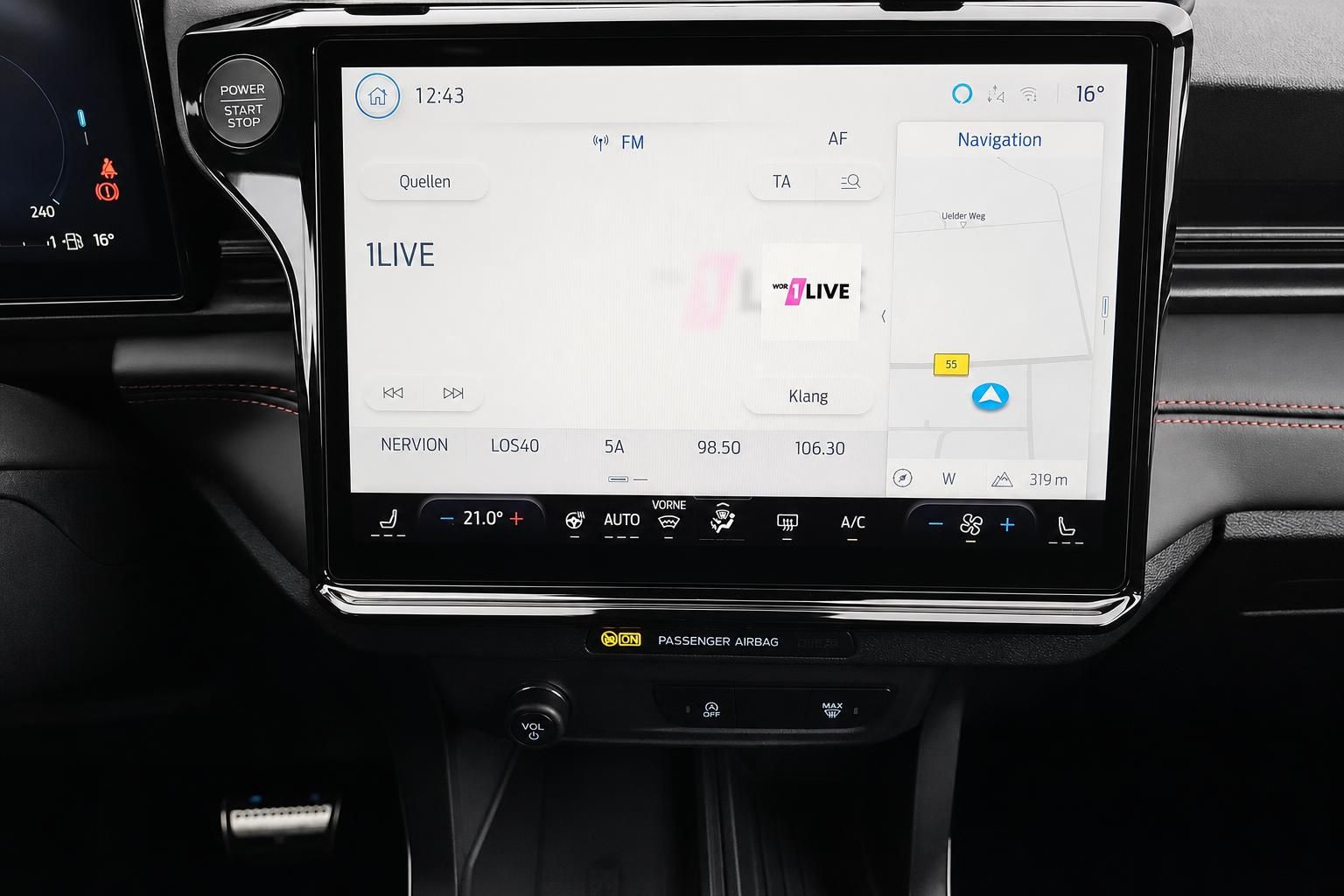 Ford Puma Infotainment Bildschirm mit Navigation und Radio