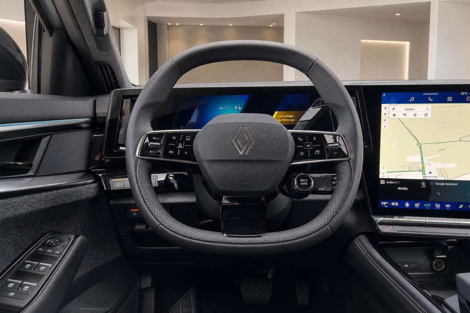 Renault Espace Innenraum Lenkrad digitales Cockpit und Touchscreen-Infotainment