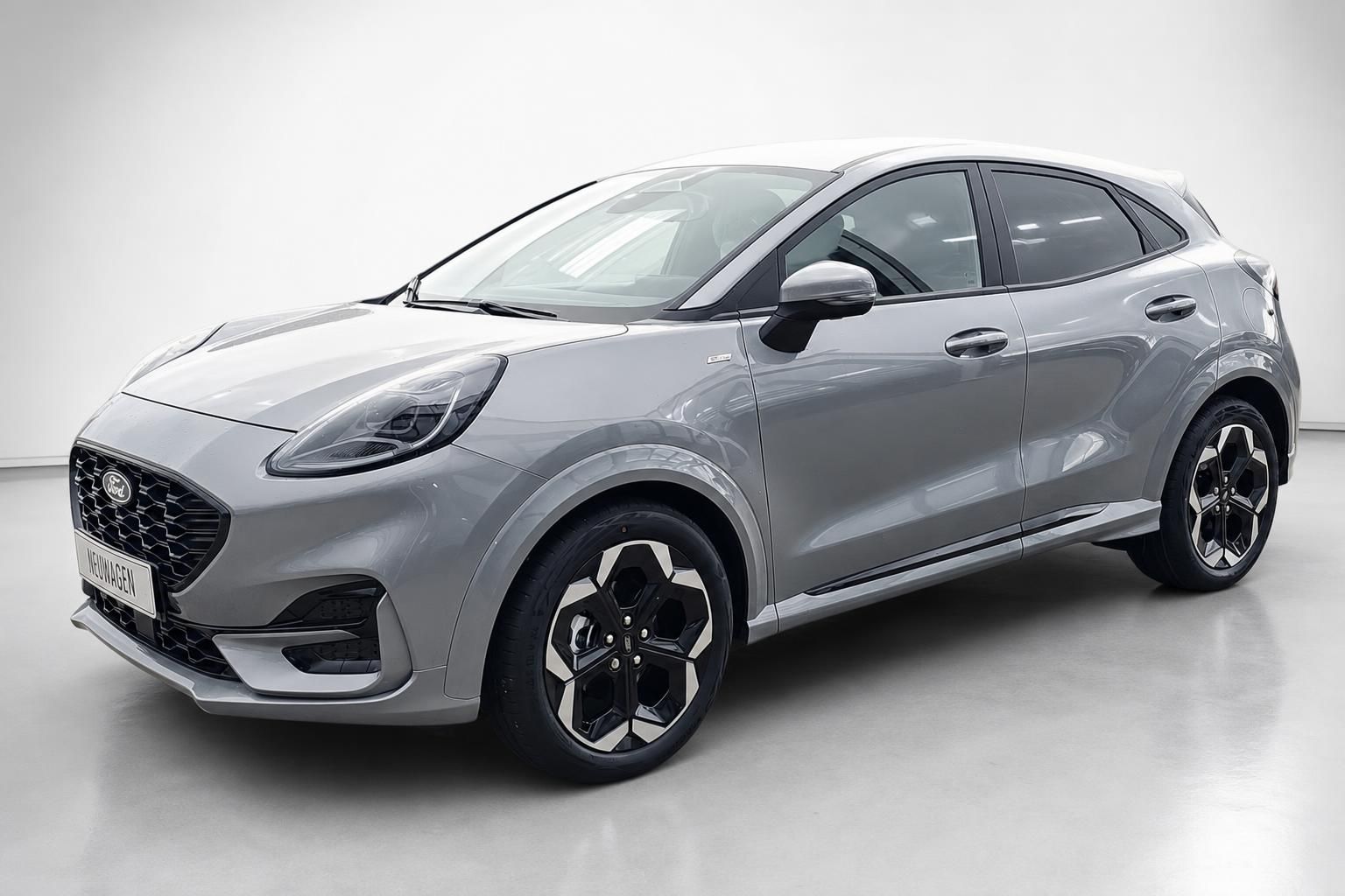 Ford Puma grau SUV Neuwagen schräge Seitenansicht