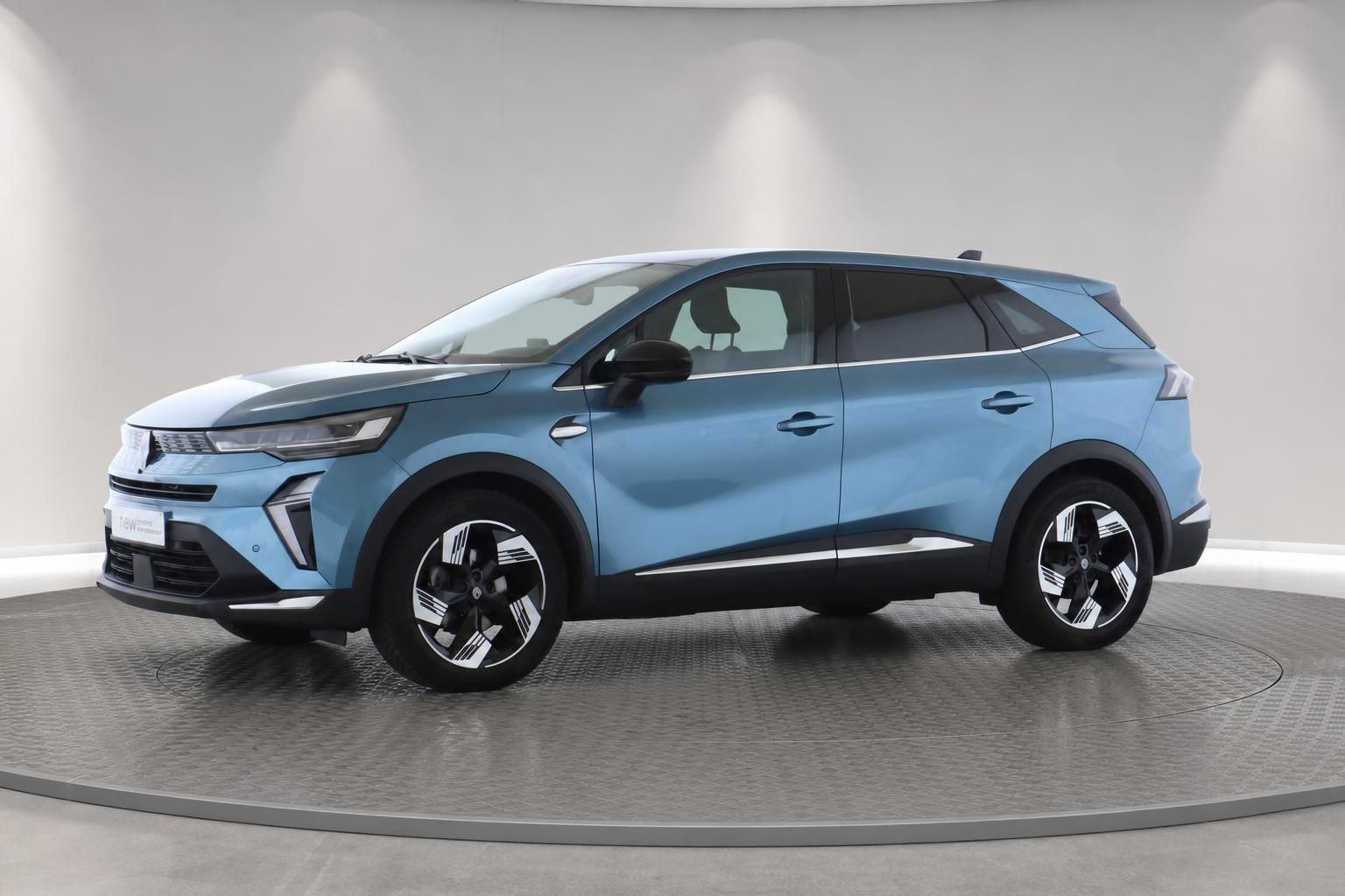 Renault Symbioz blau, Seitenansicht auf Drehteller im Studio