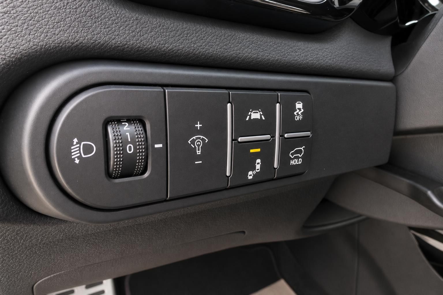 Fahrzeug Innenraum Bedienelemente mit Lichtschalter und Fahrassistenzsystem-Tasten