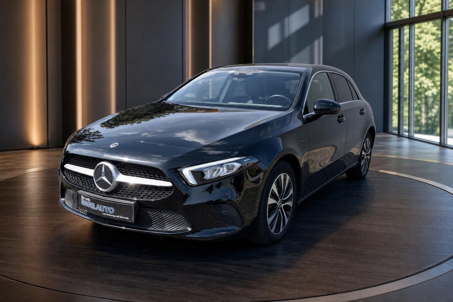 Mercedes-Benz A-Klasse schwarz Frontansicht Showroom Ausstellung