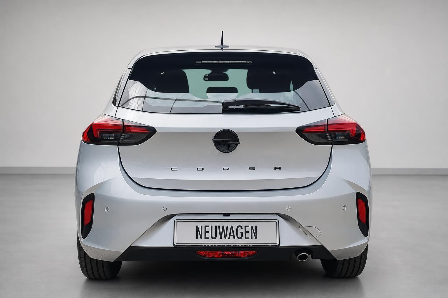 Opel Corsa Heckansicht frontal silber Neuwagen