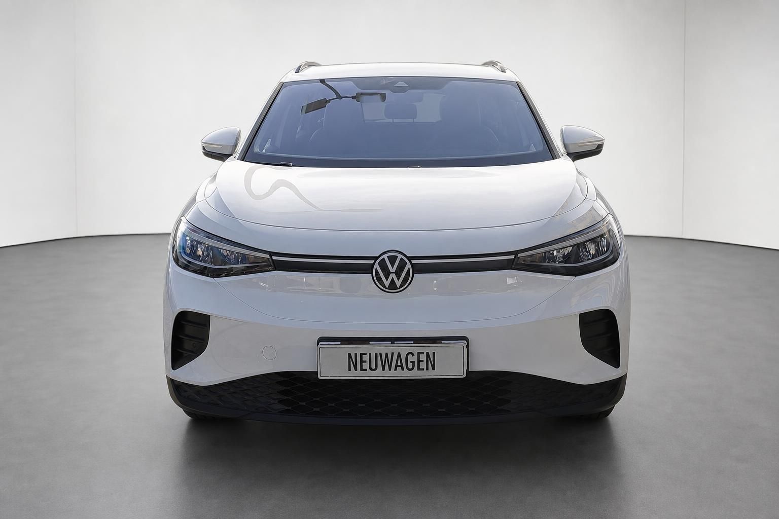 VW ID.4 weiß, Frontalansicht mit Kennzeichen Neuwagen