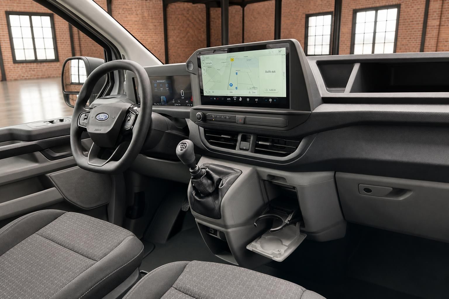 Ford Transit Cockpit mit Navigationsbildschirm und Schalthebel