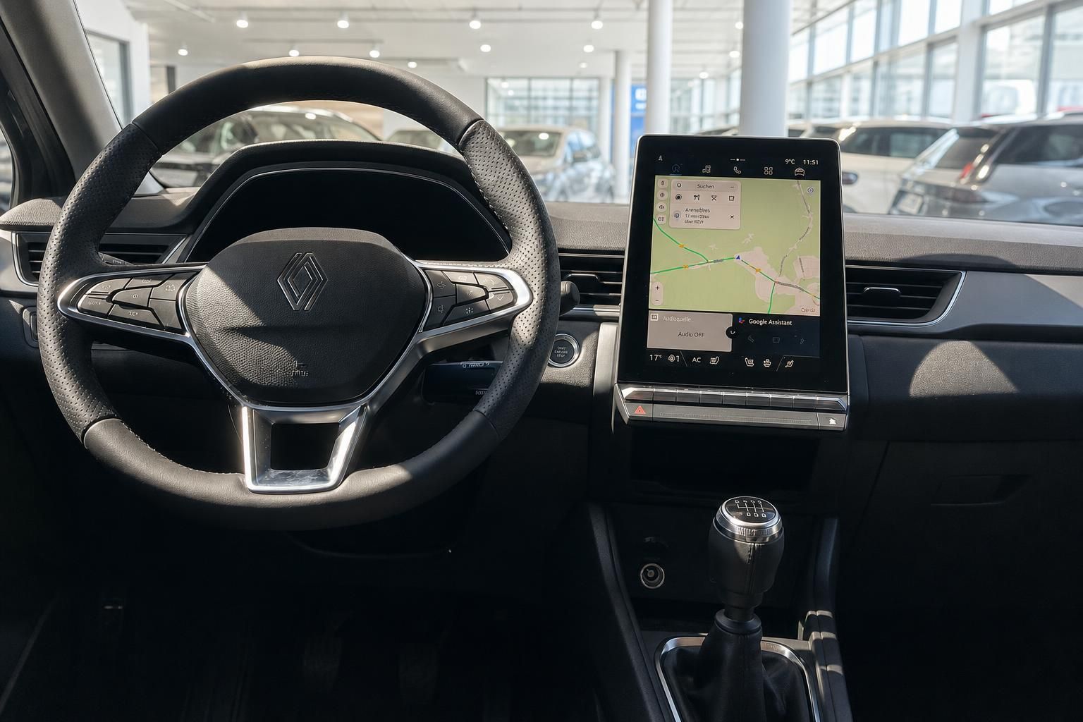 Cockpit mit Lenkrad und Touchscreen-Display - Renault Fahrzeug Innenausstattung