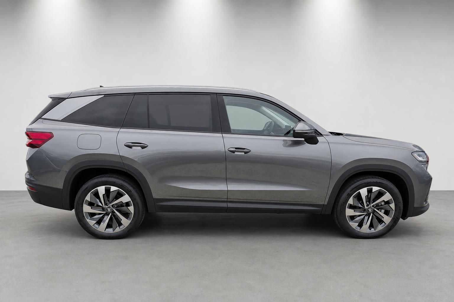 Skoda Kodiaq grau Seitenansicht Neuwagen Studio