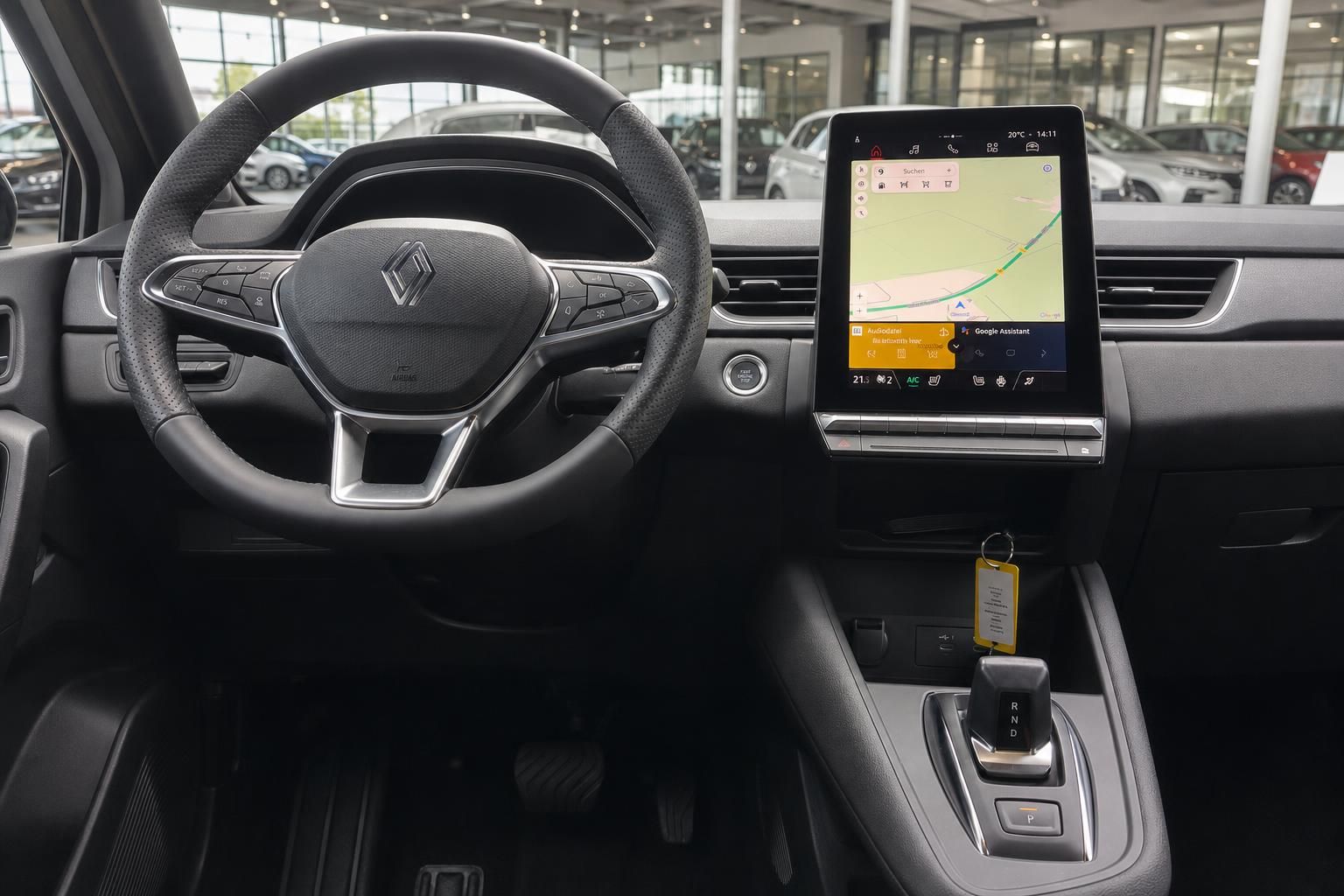 Cockpit-Ansicht Renault Captur mit digitalem Touchscreen-Display und modernem Armaturenbrett