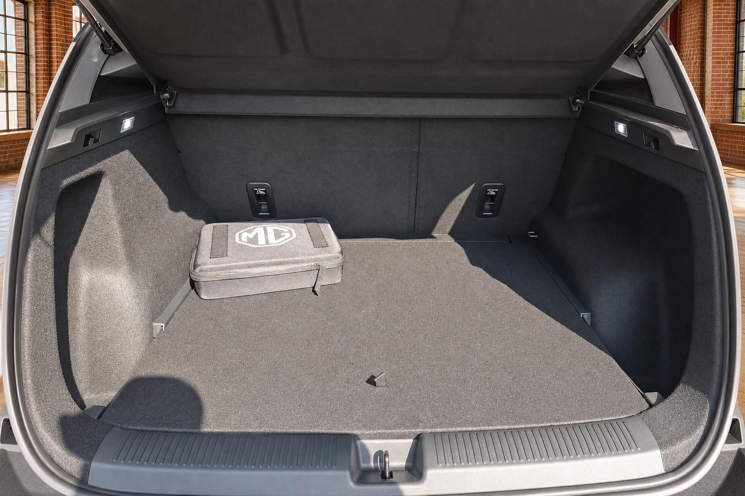 MG SUV Kofferraum mit viel Stauraum und Ladekabeltasche