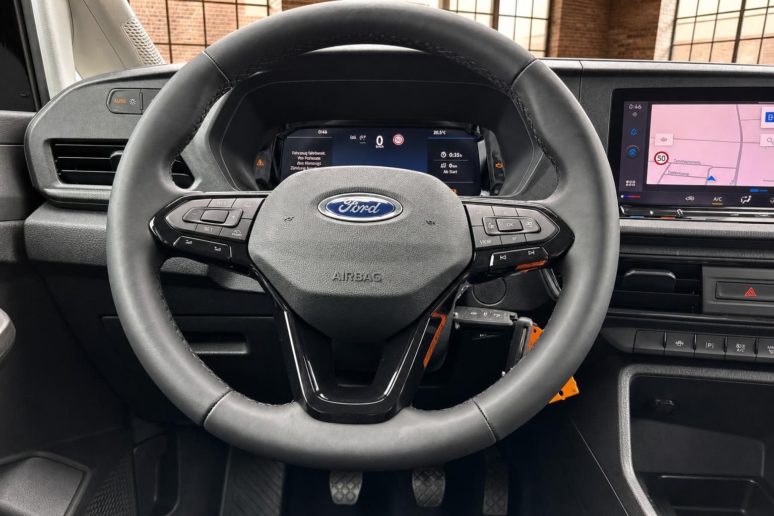 Ford Tourneo Connect - Bild 15 von 15