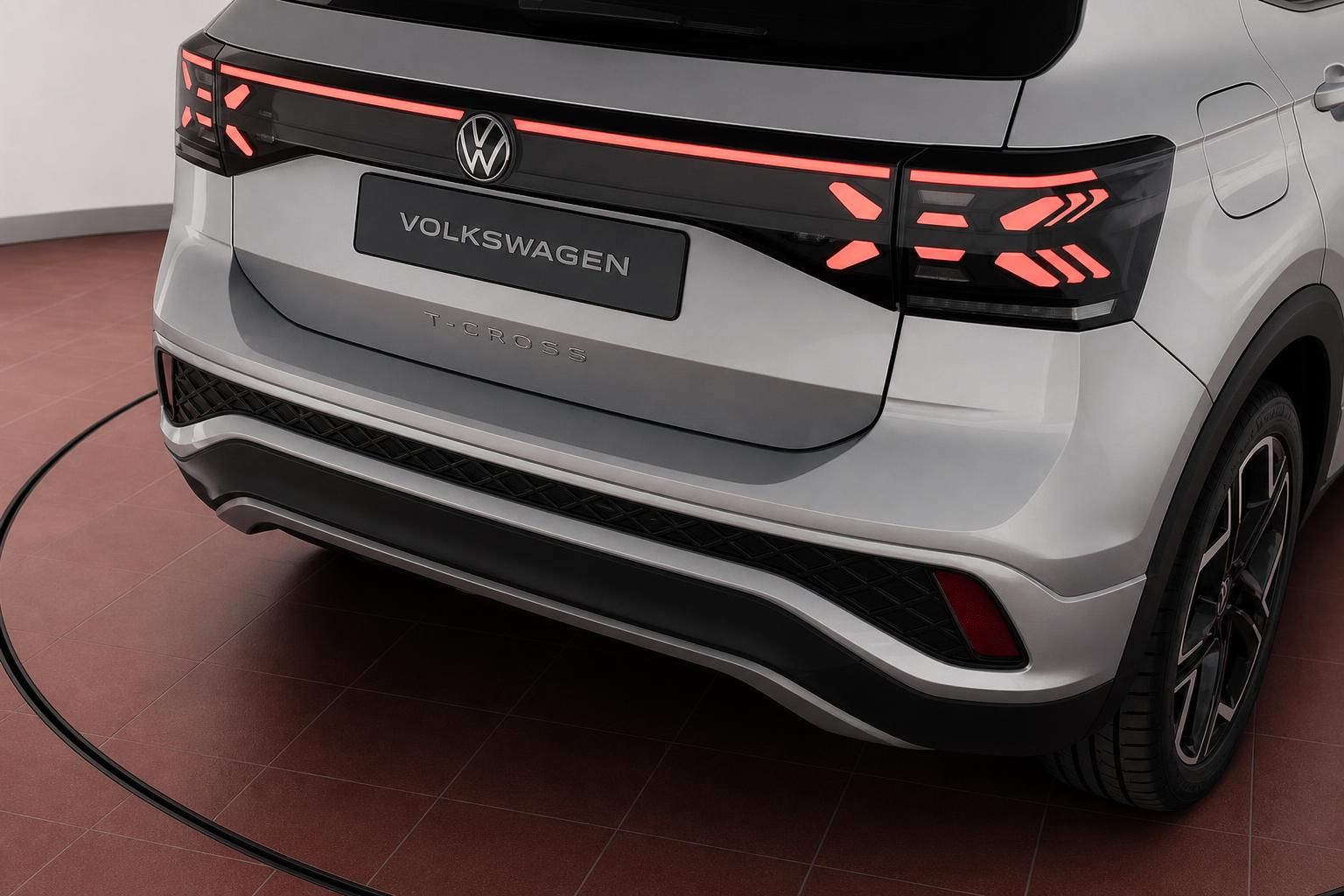 VW T-Cross Heckansicht mit LED-Rückleuchten in silber