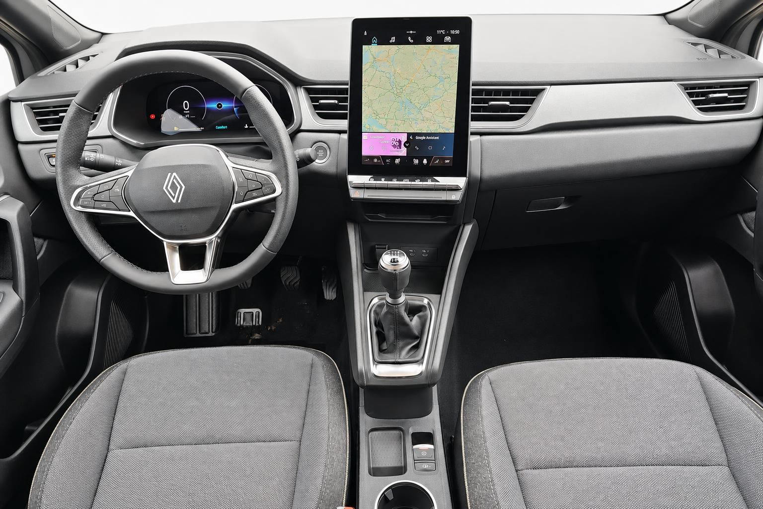 Cockpit mit Lenkrad, Digitaltacho und Infotainment-Touchscreen