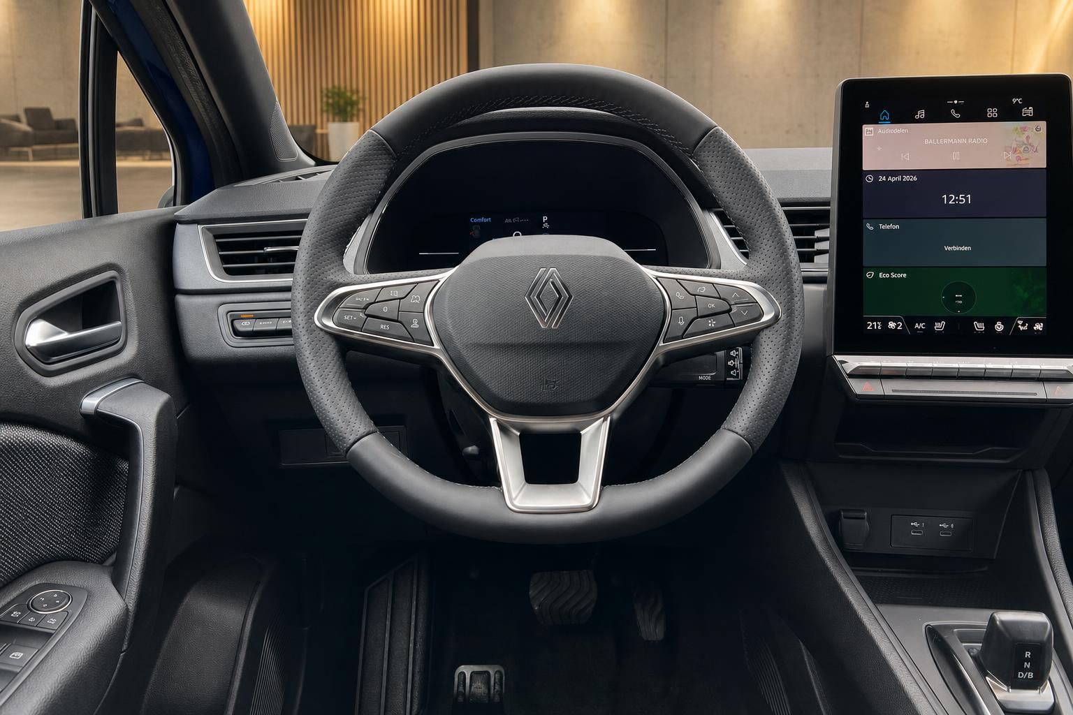 Renault Innenraum mit Lenkrad, digitalem Cockpit und Touchscreen-Infotainment-System