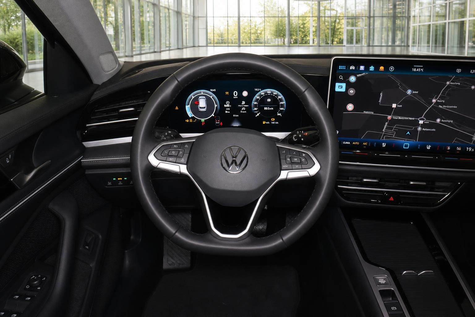 VW Cockpit mit Lenkrad, Digitaltacho und Infotainmentsystem
